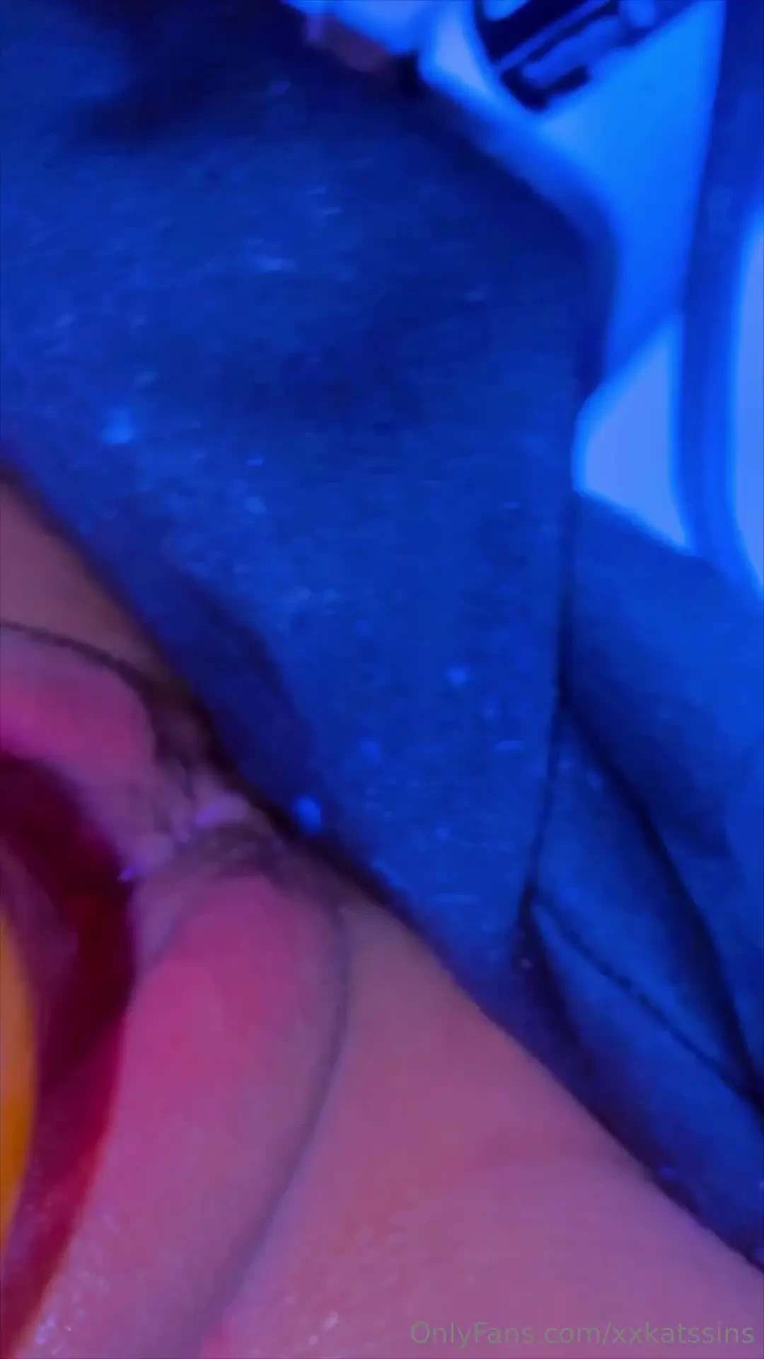 Cum play with my pretty pussy for me daddy make me squirt everywhere 