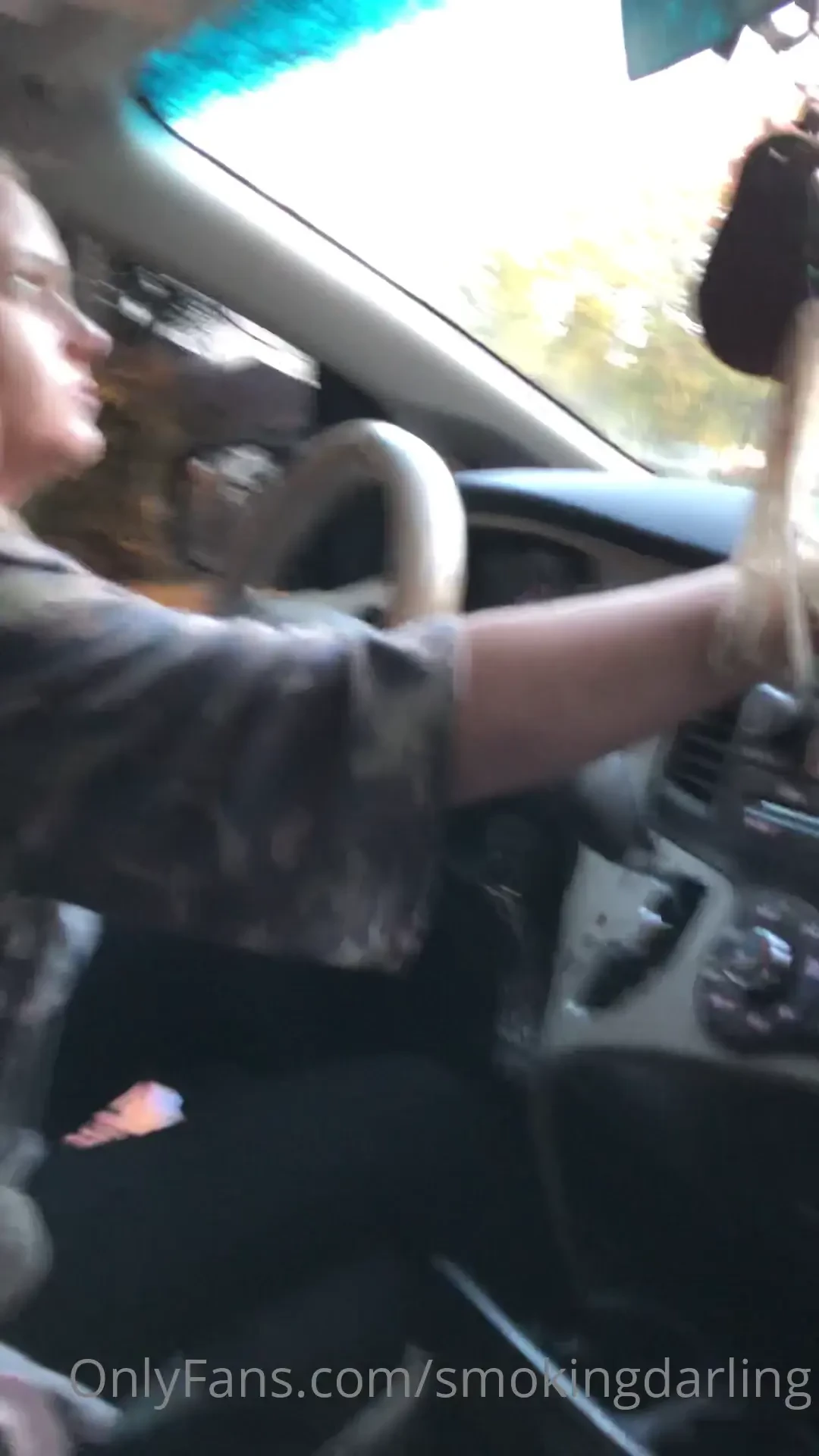 A little car smoking again seems to be popular 