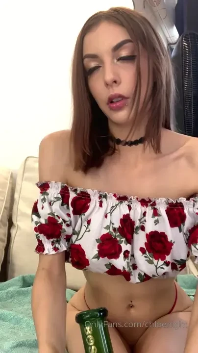 Smoking on cam xo 