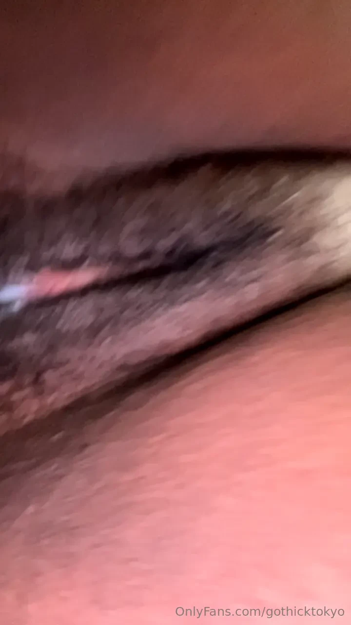 I just woke up and im wet and creamy already 
