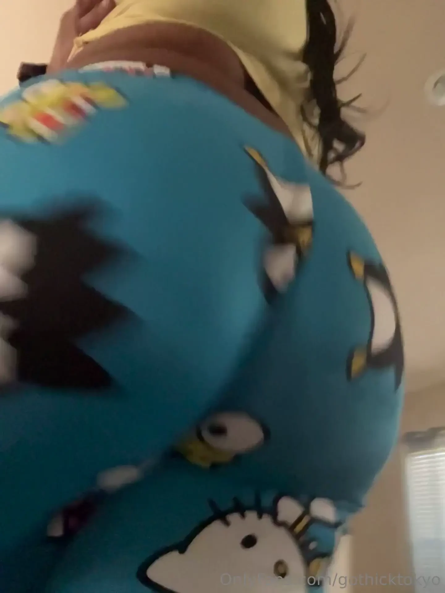 Sniff my ass pls 
