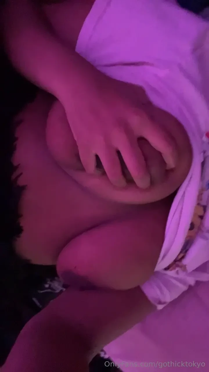 I want my boobs kissed 