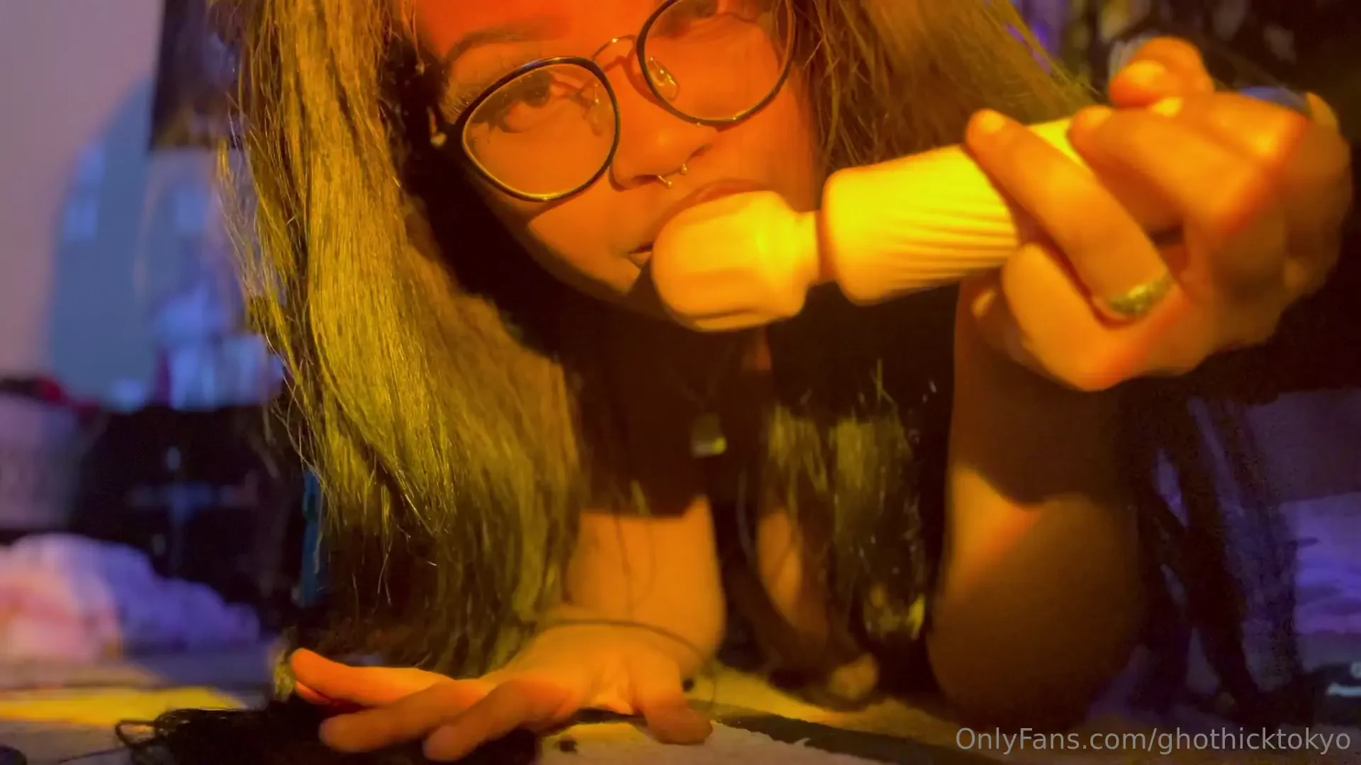 More vids of me sucking on things or no 