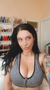 Kind of want to work out kind of want to get my hair pulled while i