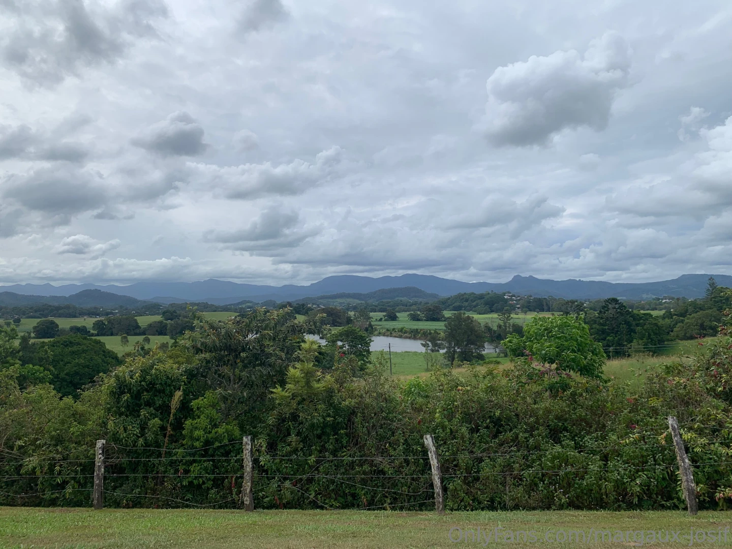 Tall and sexy in jeans - a view of god s country part 1 