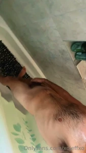 Need someone to come get my back and the hard to reach places