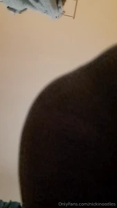Pov of the good slave that gets to watch me work out because he sent