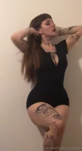 Hiiii 3 say it back gt