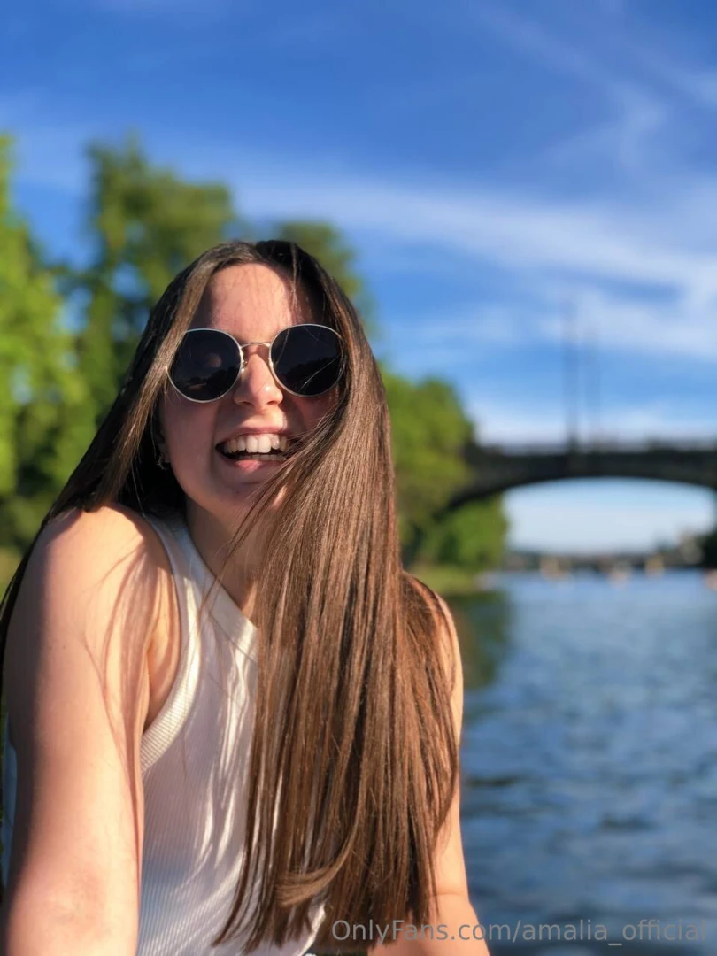 When sunshine and a smile are all you need for a perfect day 