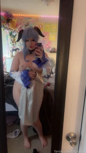 Ur fav chubby cosplayer back with another small dump- look forward to