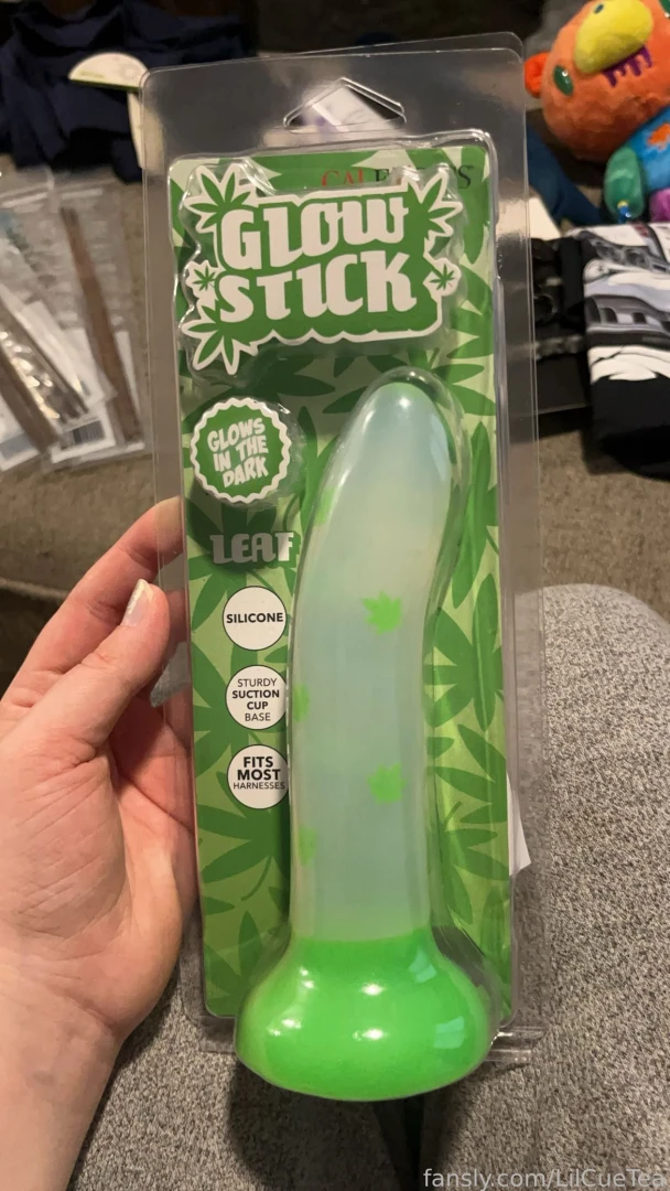 New pics from latest time i went to the sex shop ended up leaving with part 4 