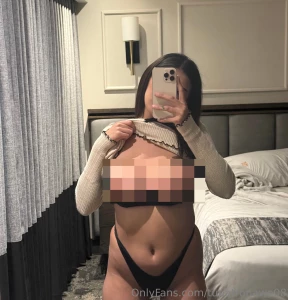 Me levanto el vestido y puedes verme todita