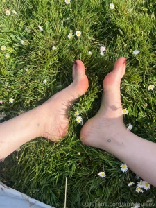 Hiiiiiiiiii i m on girl vacation still posting again during my fun part 5