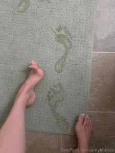 Everyone say i love your mommy toes mommy so juicy and then send mommy part 2