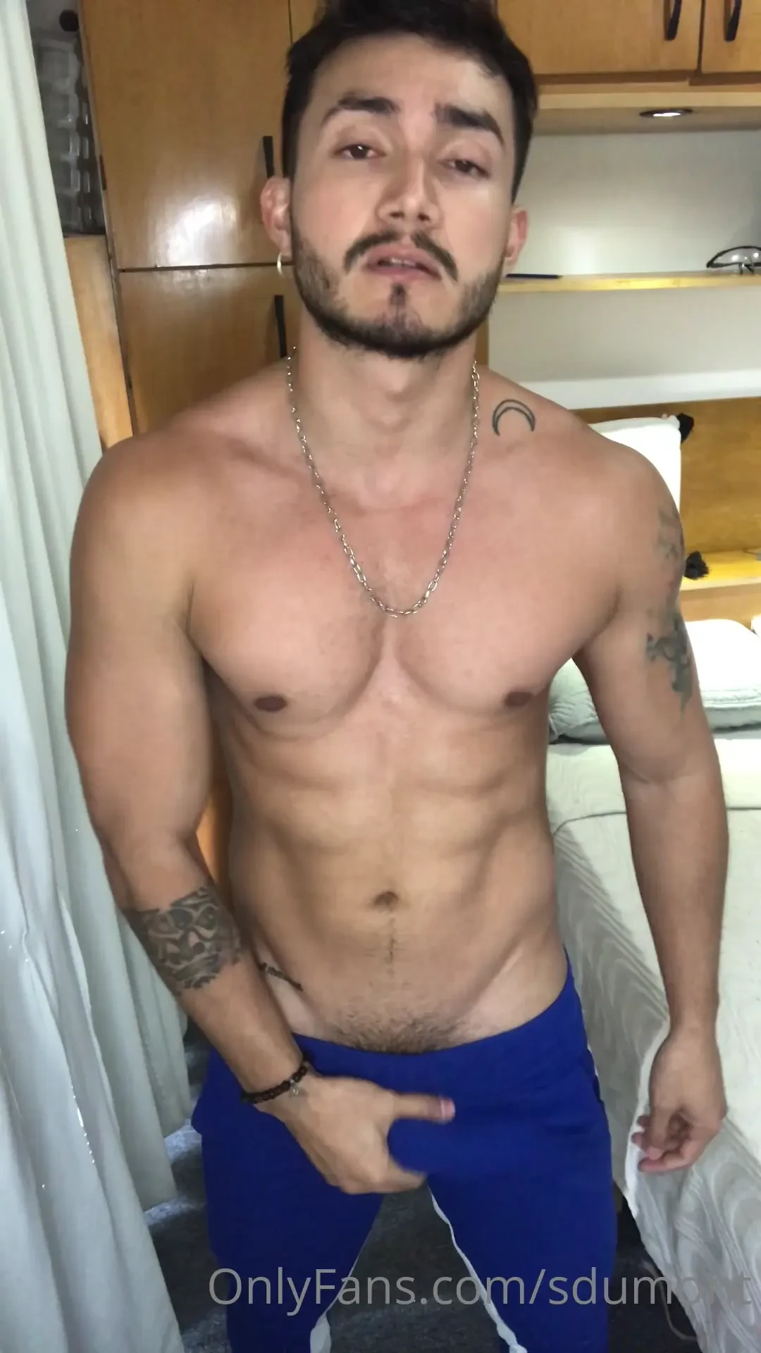 Quien m s est caliente todo el d a al igual que yo 