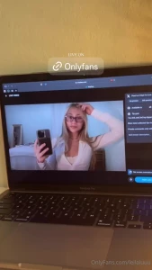 Currently live come hangout with meeee