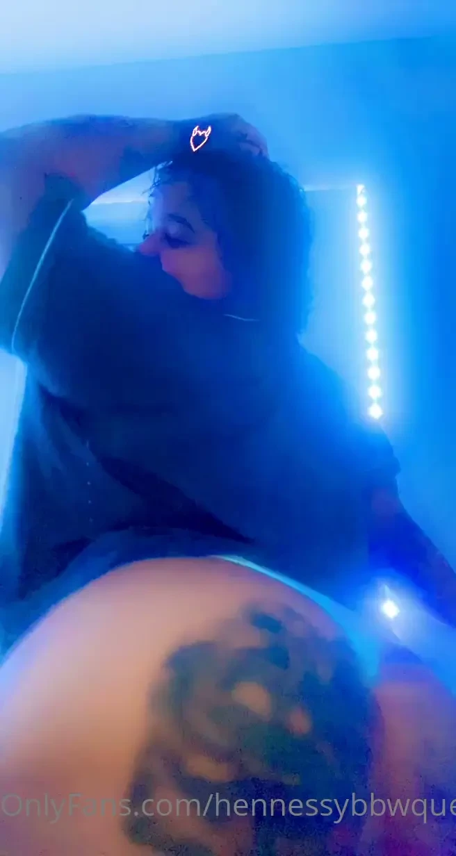 Hennessybbwqueen 