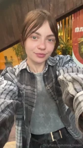 Can i stay in your thoughts just a little longer tonight