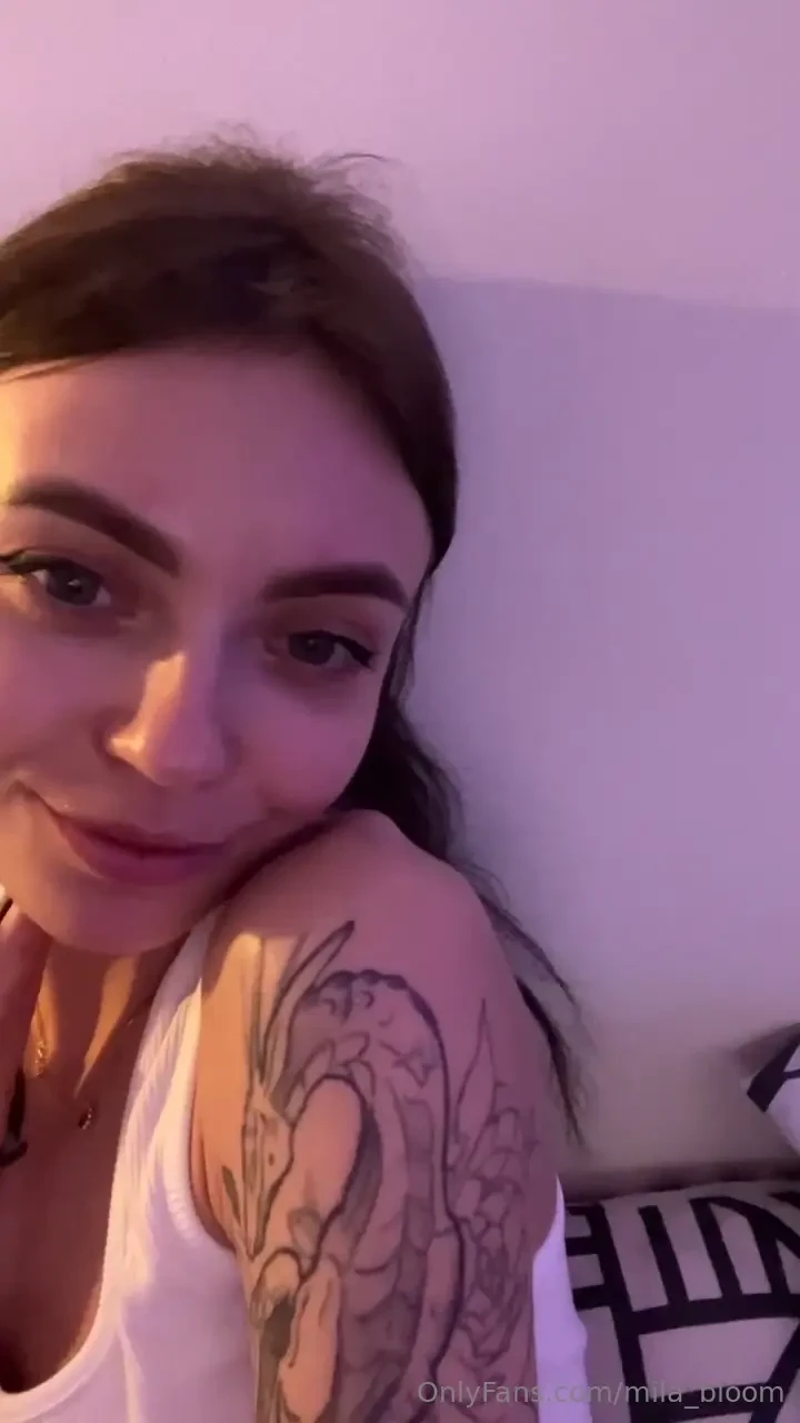 Keep looking i like being the reason you get distracted 