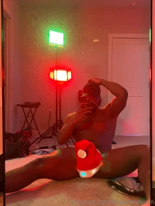 Cumming down your chimney is the only thing on my christmas list full part 1