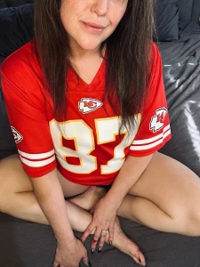 Who s watching football today room in my bed if you wanna join part 2