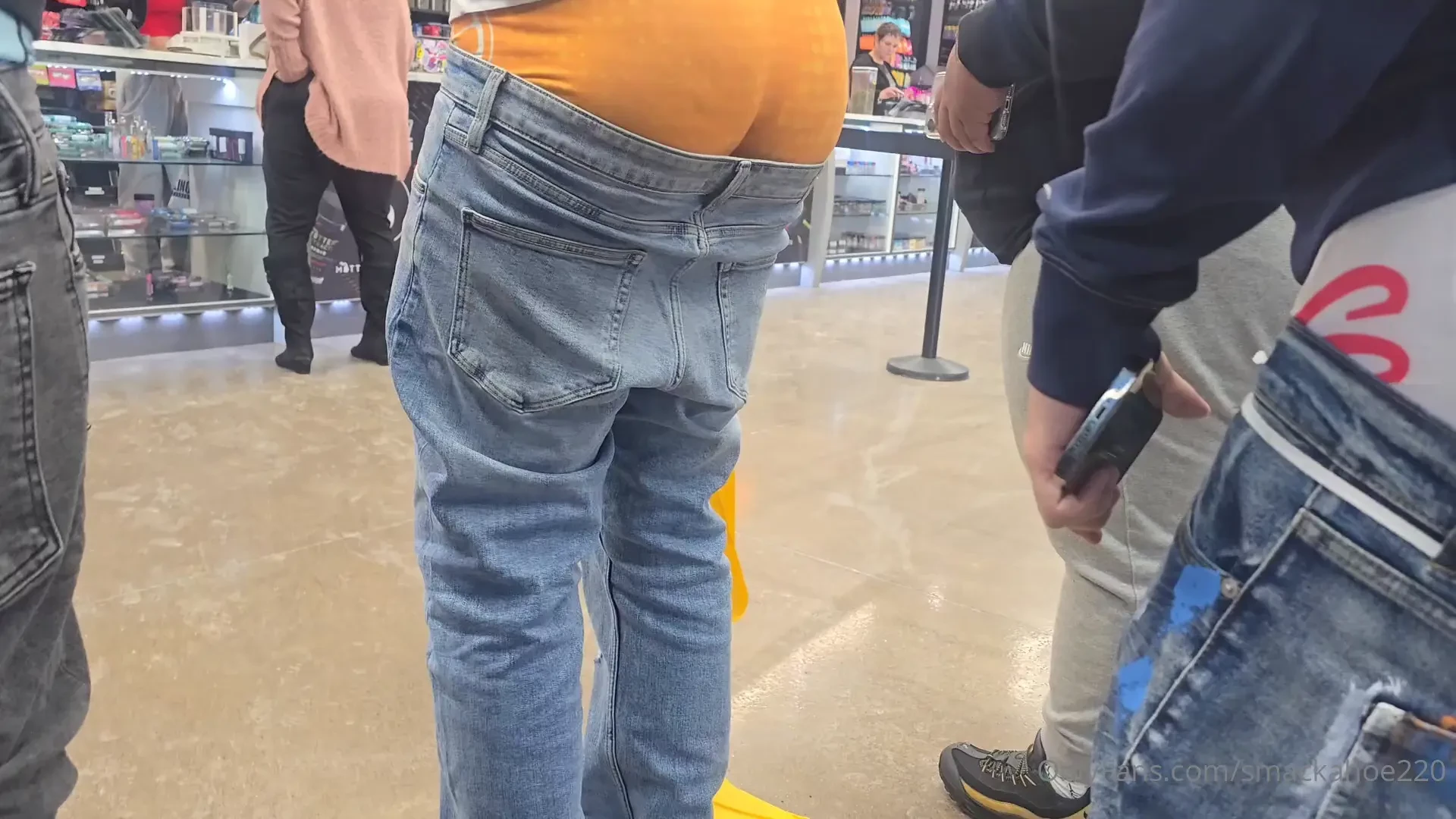 Pt2 house of fat bootys had to snatch a few upstairs to dig out and 