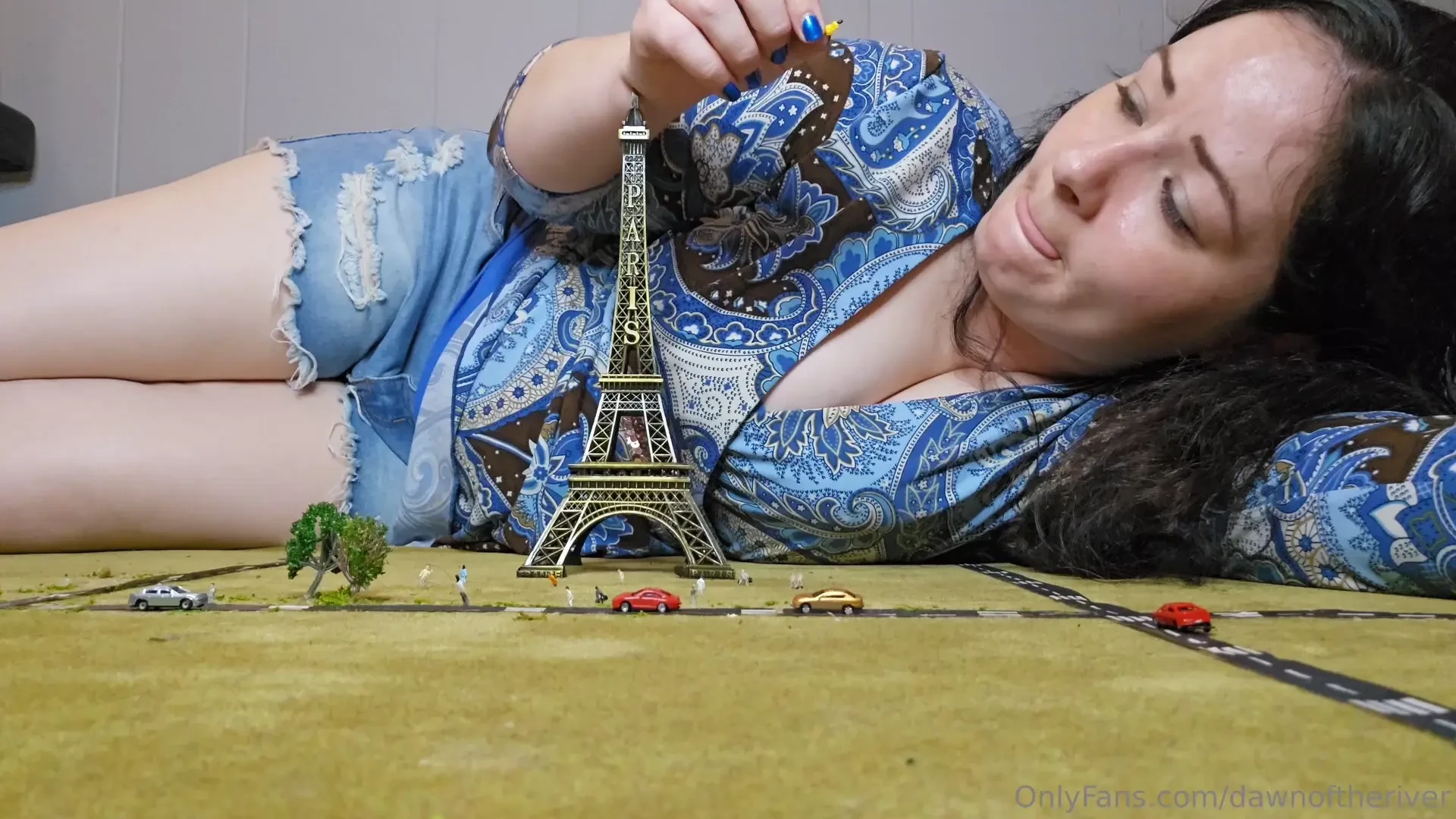 Next monday the 26th vore in paris will be out one of my favorites 