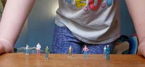 Lunch for a giantess i m so happy i find a group of tinys on my desk