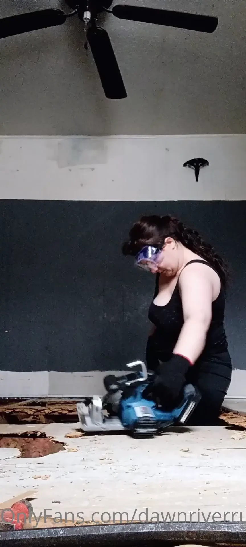 I got a saw yahoo it took me a while to get used to how to use it and 