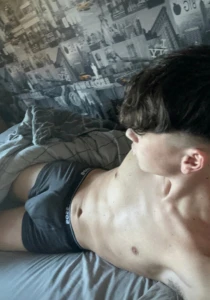 My friend caught me with my morning wood buldge this morning check