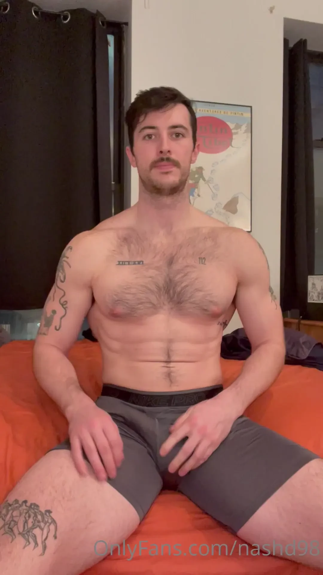 Posting this here cause i m a horny fuck the gym always makes me so 