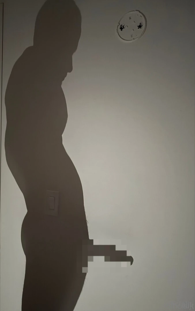 Papi is cuming out the shadows this is the first time i ve ever done 