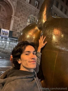 Let s play a little game who can guess what statue this is the first 5