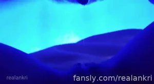Me a brush and some time alone in the treatment-room of a spa while my
