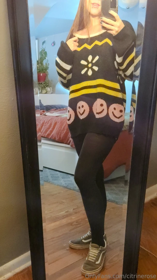 Just a quick flash of what s under my sweater before heading out 