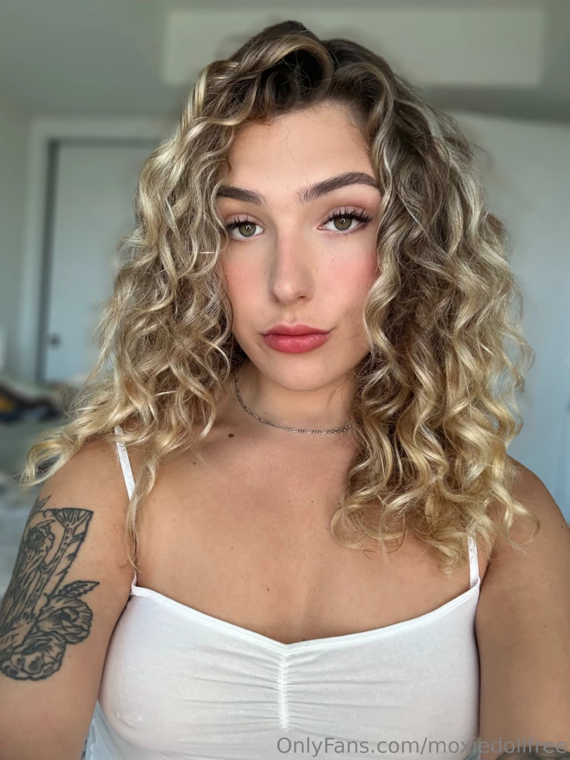 How do i look with these curls 