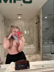 Bein slutty at the model party