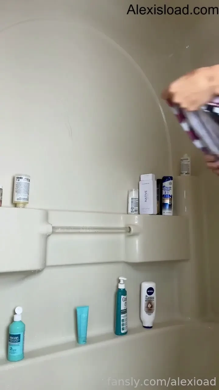 Gfe shower watch me shower while i chat with you about your day and 