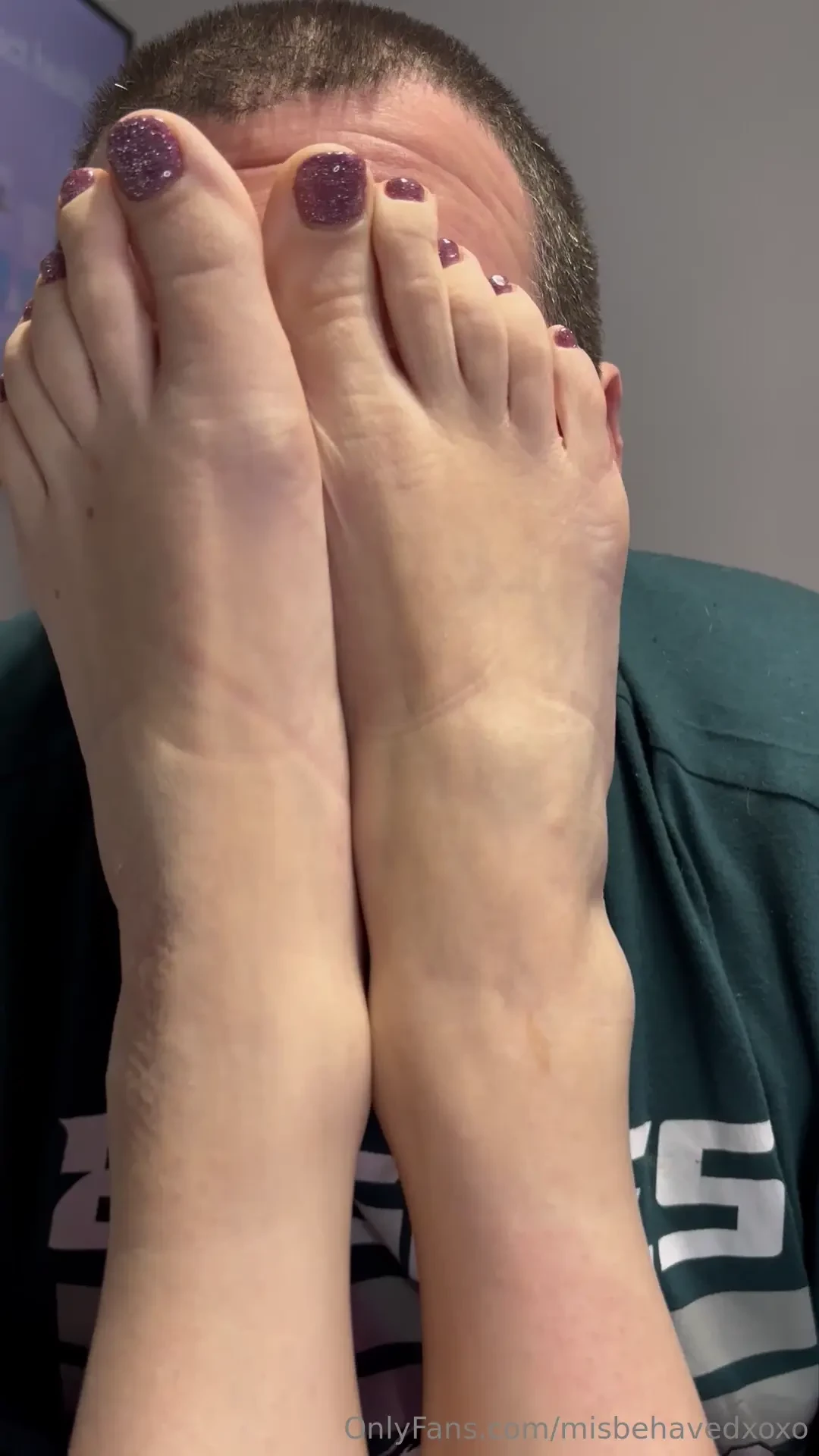 Is there a better way to start your week than sniffing kissing amp 