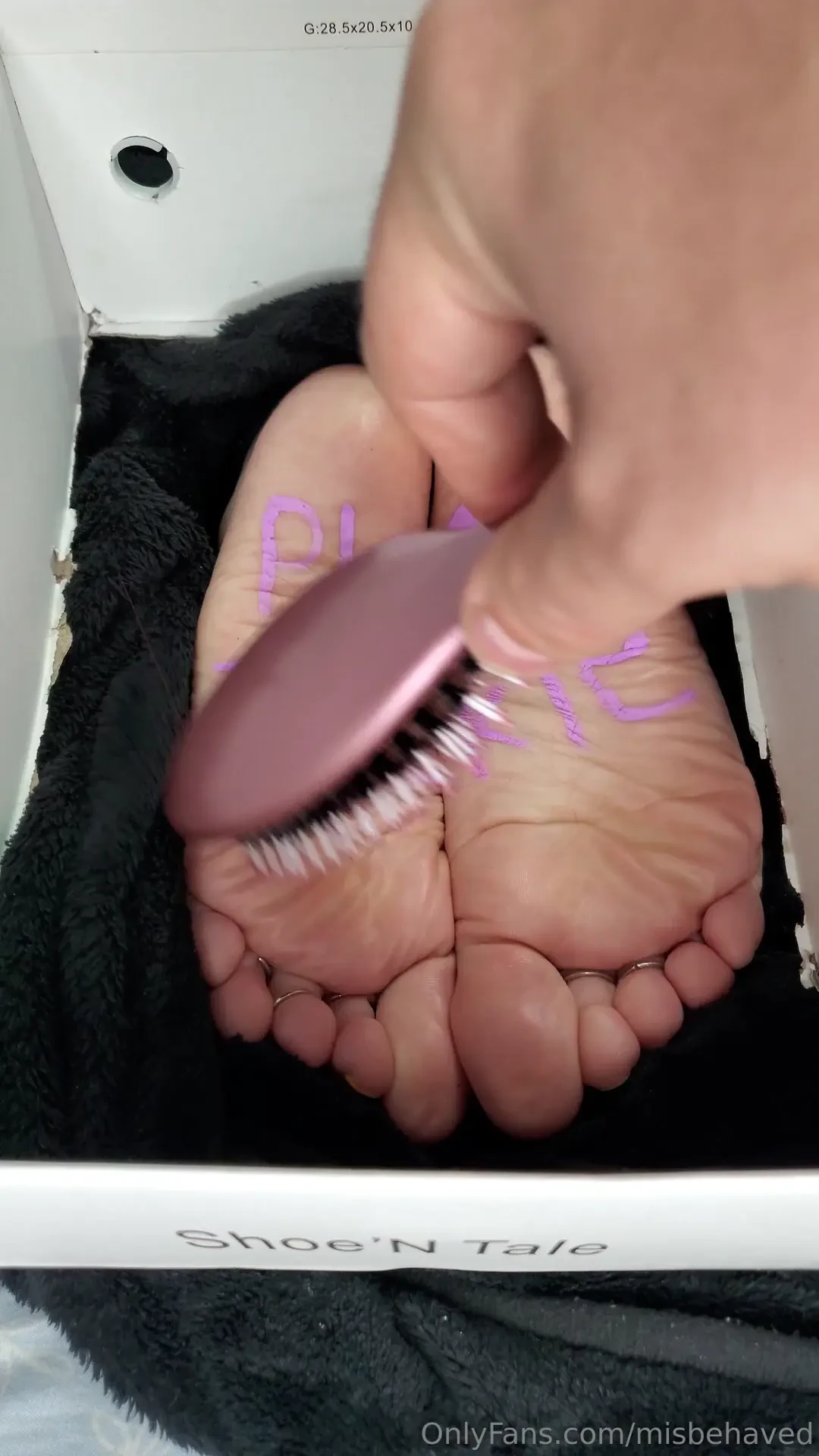 10 minutes of tickles 