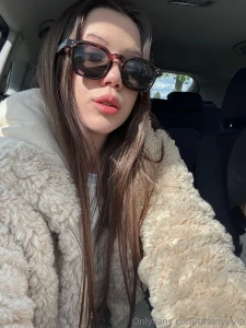 Look at the second photo to see the boobs part 1