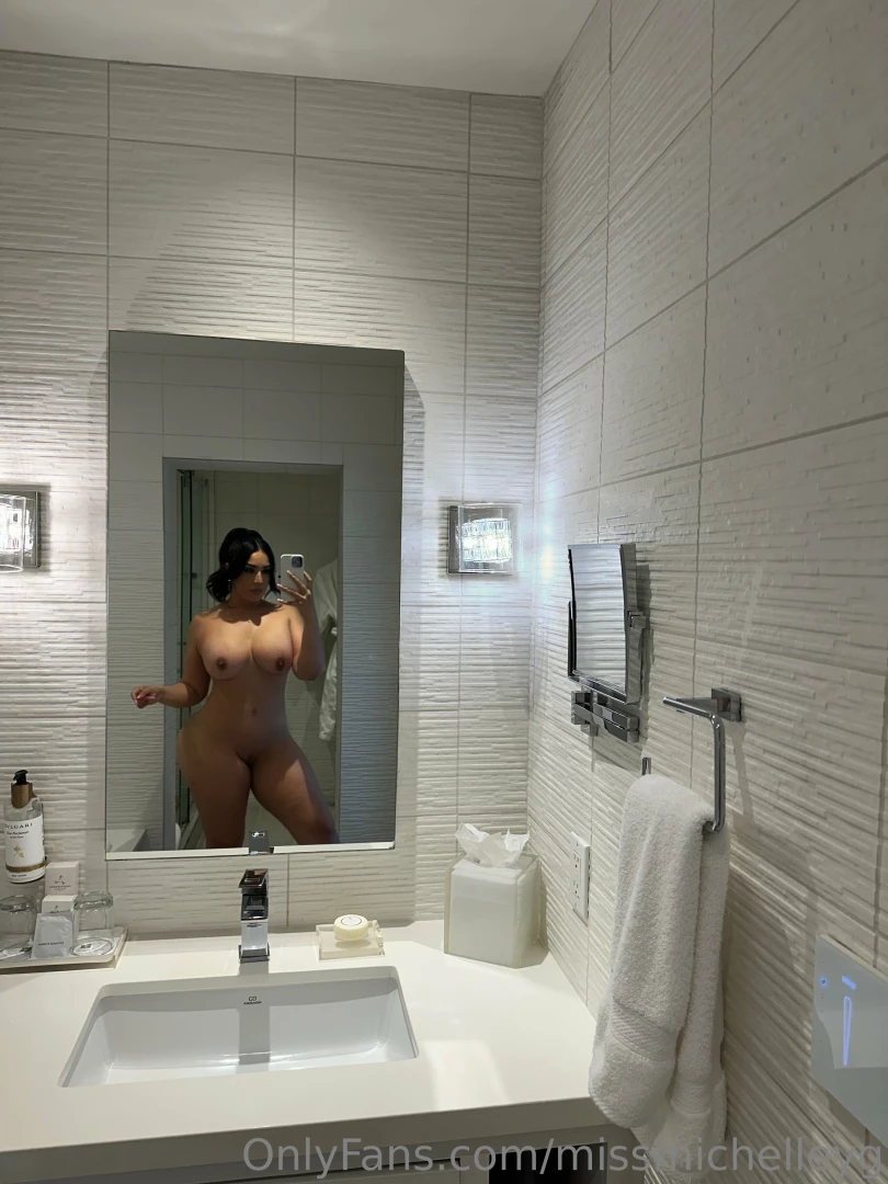 I just got out of the shower should i stay wet or let you dry me off 