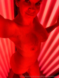 Friday night gym session followed by red light therapy never knew i
