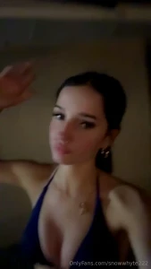 Bikini so tight it s begging to come off