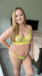 Let s make a deal you watch me touch myself and i ll imagine it s your