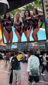 Me and my girlfriend on the screen fyp saphireastrea brunette bigtits