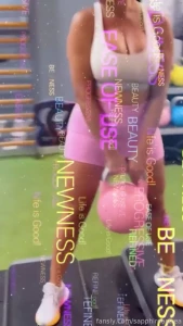 Leg and butt workout fyp saphireastrea brunette bigtits bigboobs