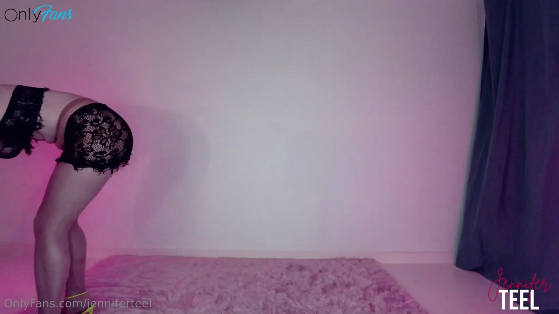 Full 20 mins with screenshots naughty jennifer is wearing pantyhose 