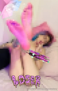 She is geminikaty for devoted perverts who worship their hairy goddess