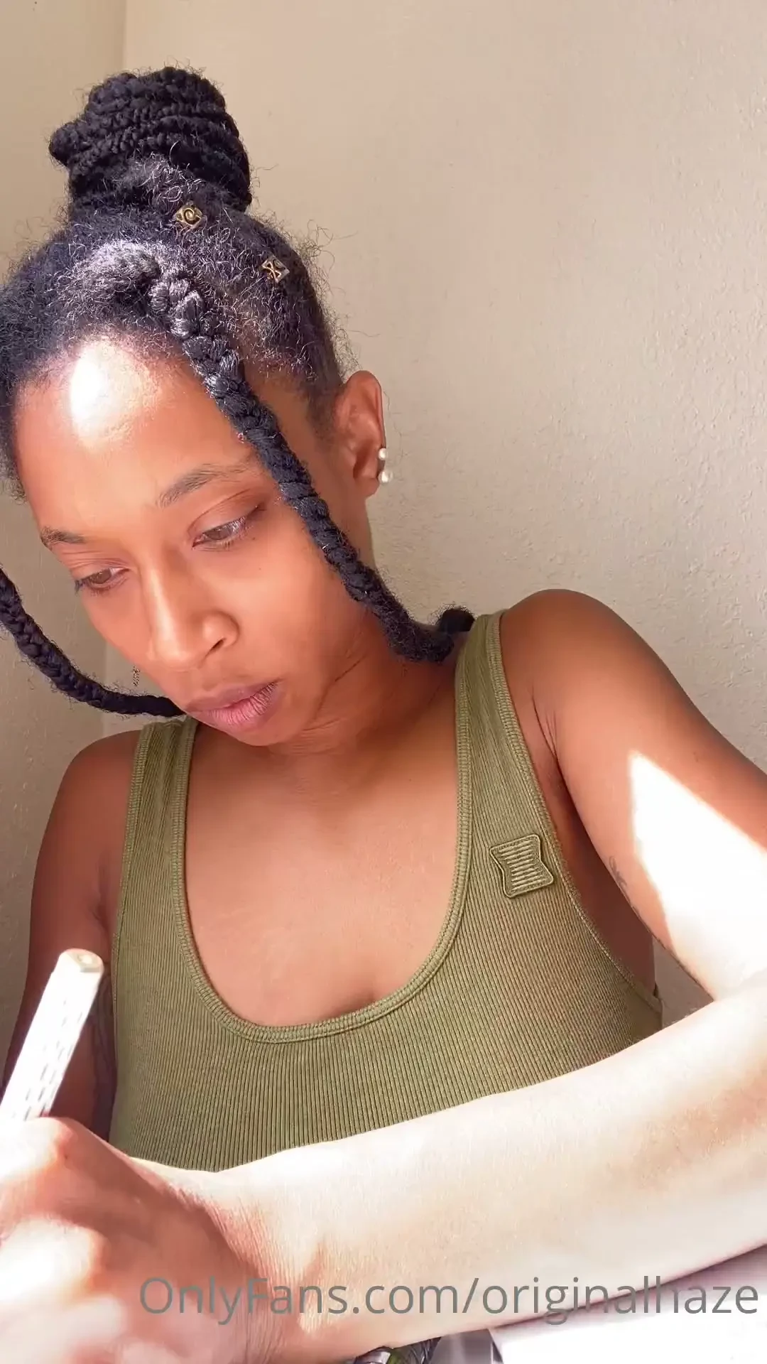 Full moon energy activated y all watching me write my dreams out so 